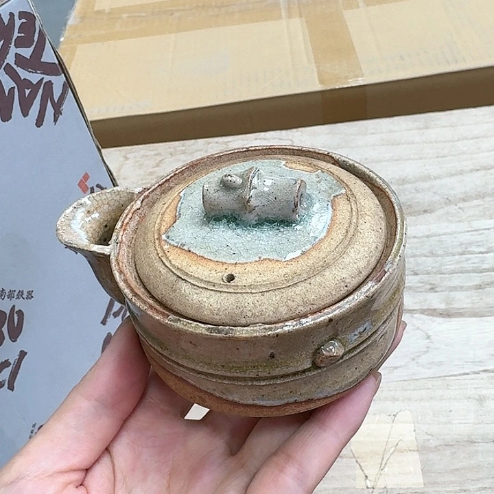 精品瓷器。