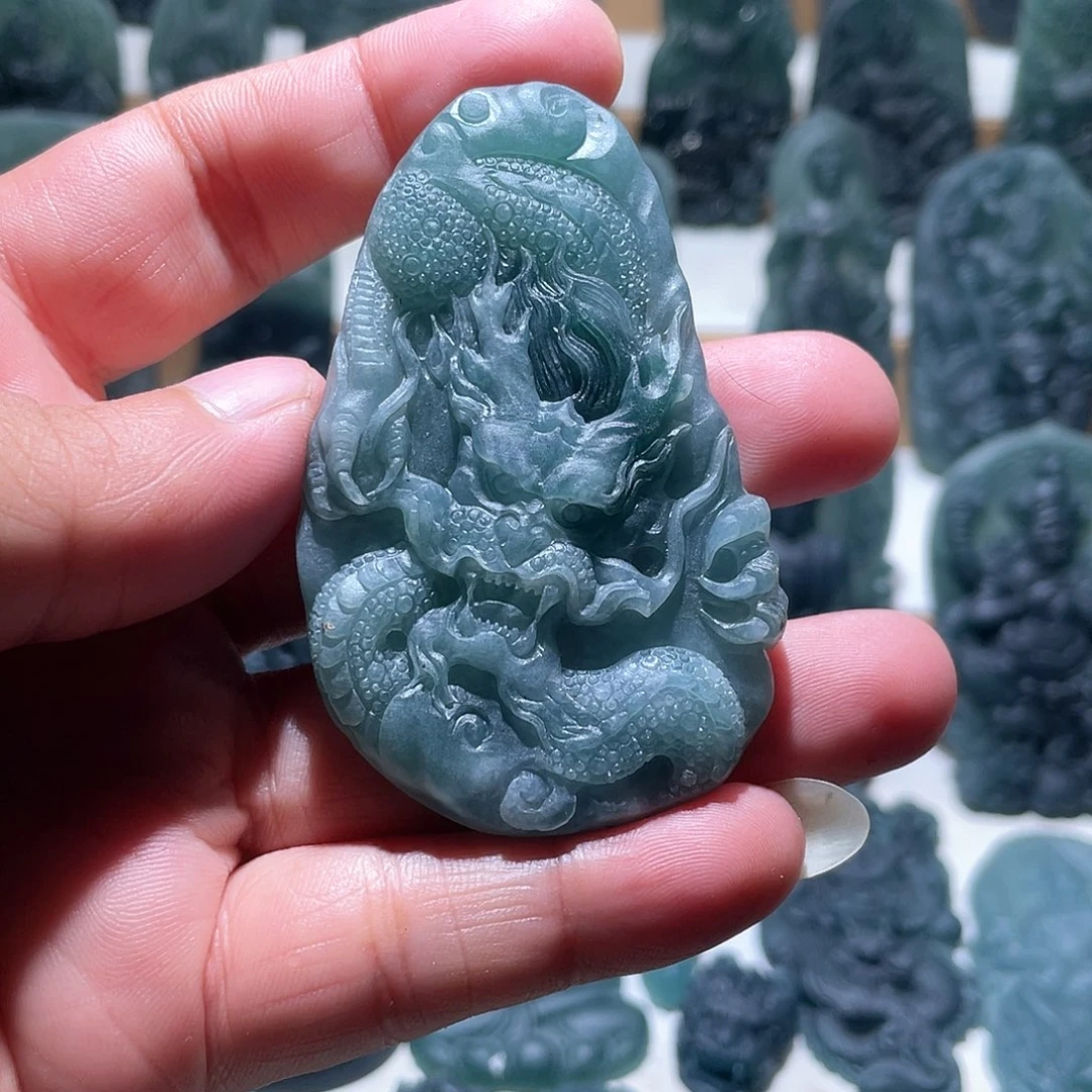 定制翡翠未镶嵌龙