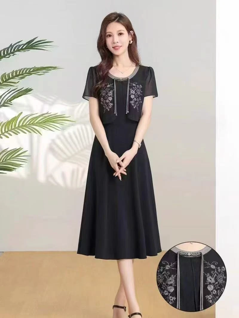 0221茵悦里连衣裙