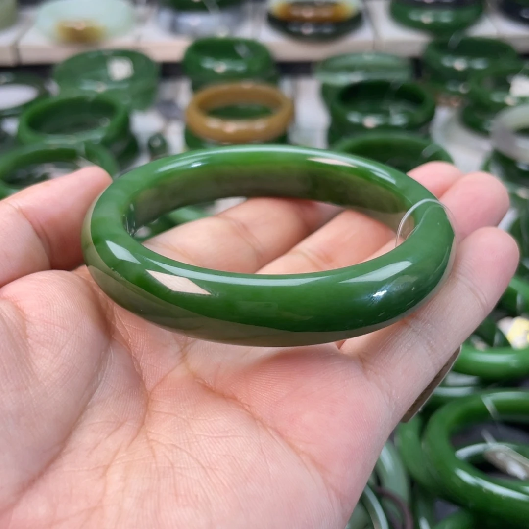 和田玉（碧玉）手镯未镶嵌