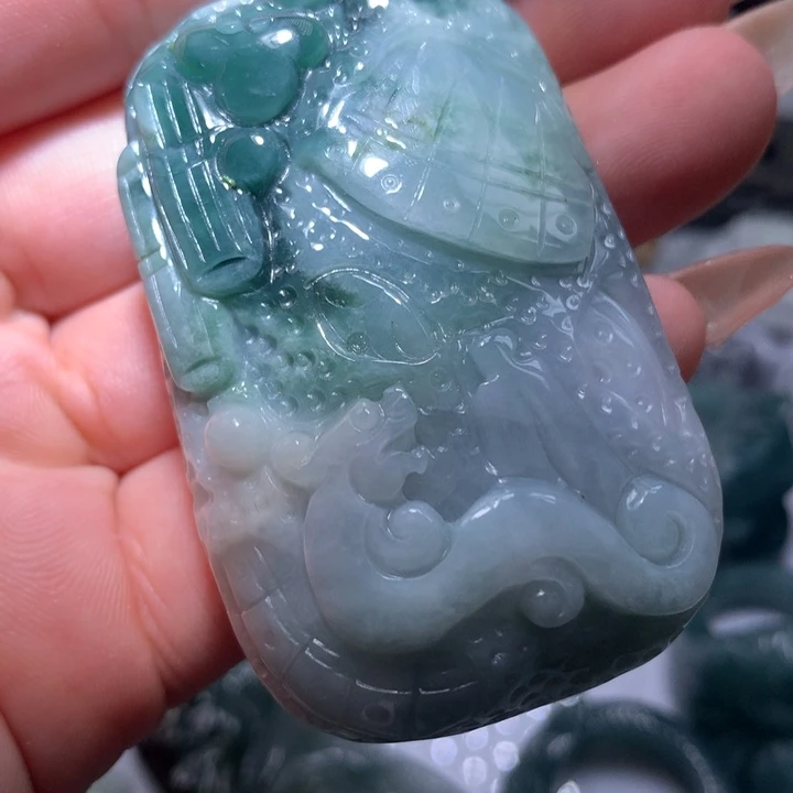翡翠未镶嵌颈饰保真天然A货翡翠