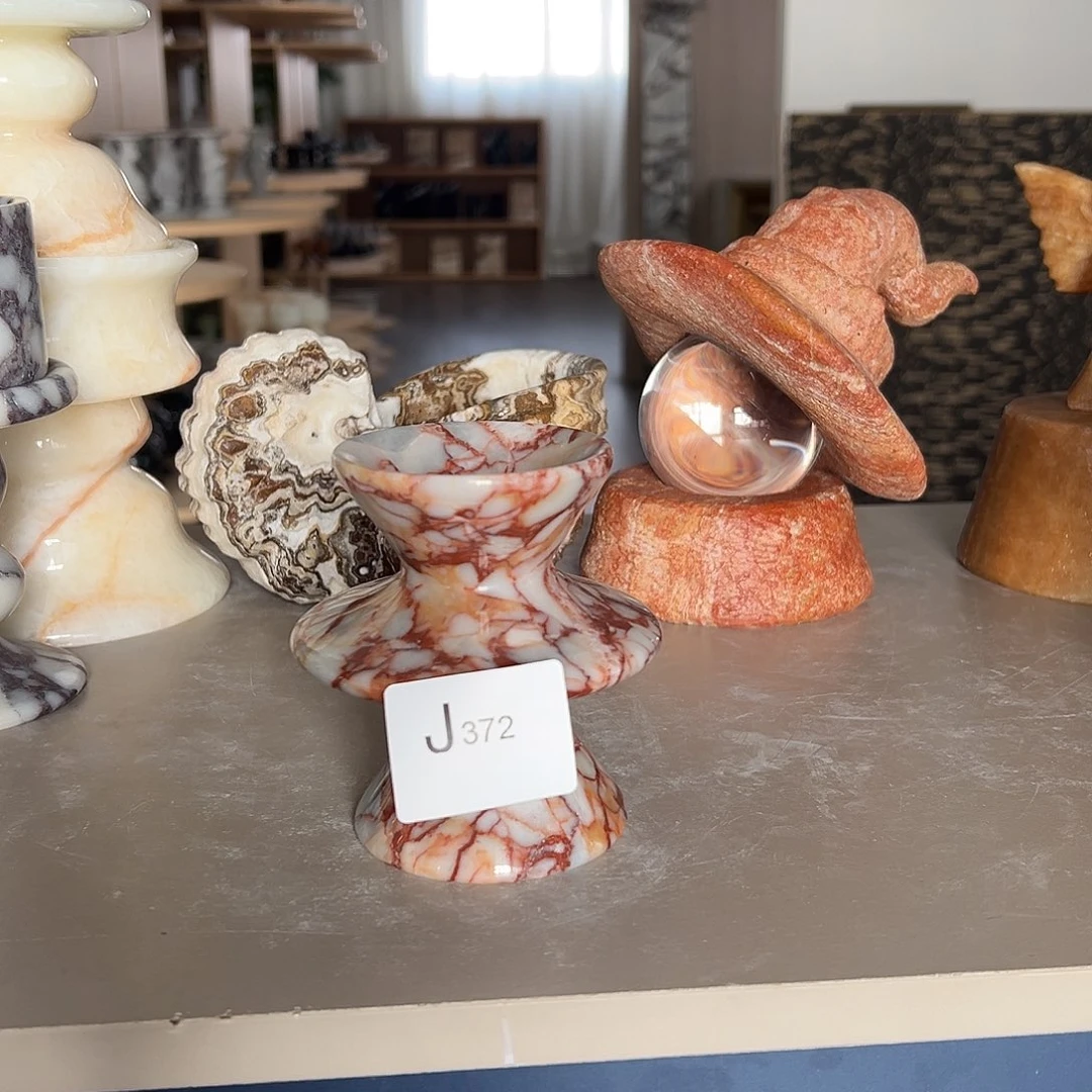 石材J372宝红烛台