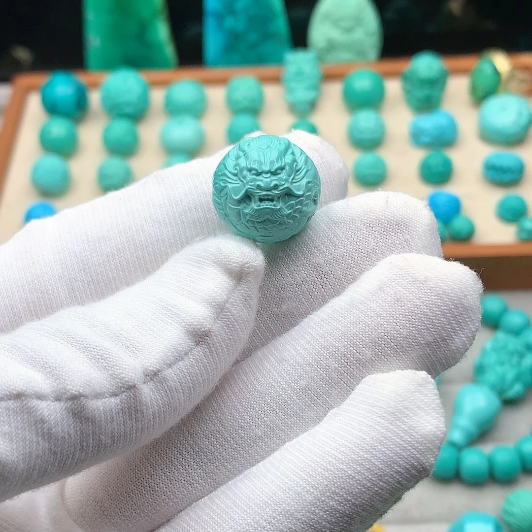 知****宇湖北原矿16mm雕刻龙珠