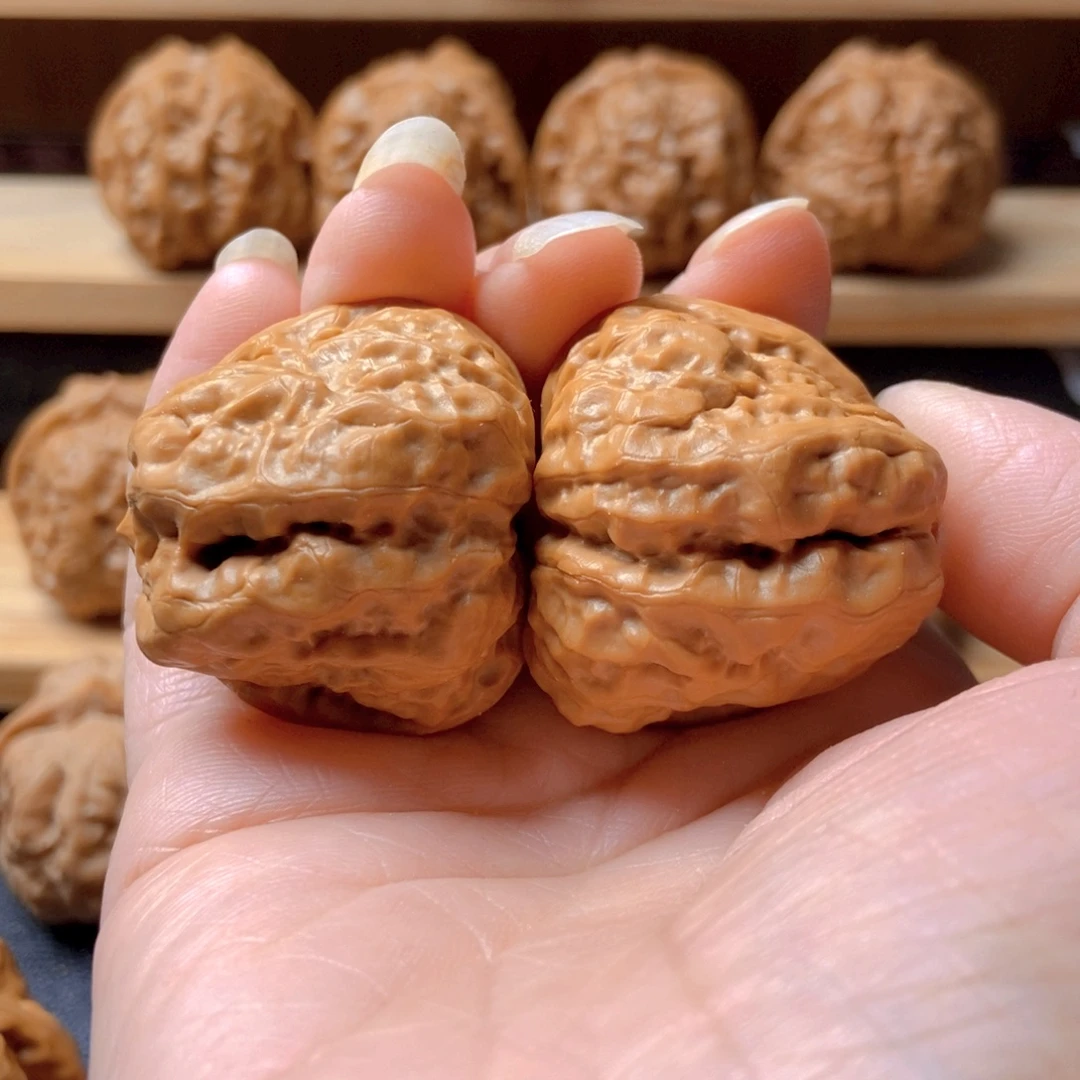 王***峰文玩核桃吊坠蛤蟆头