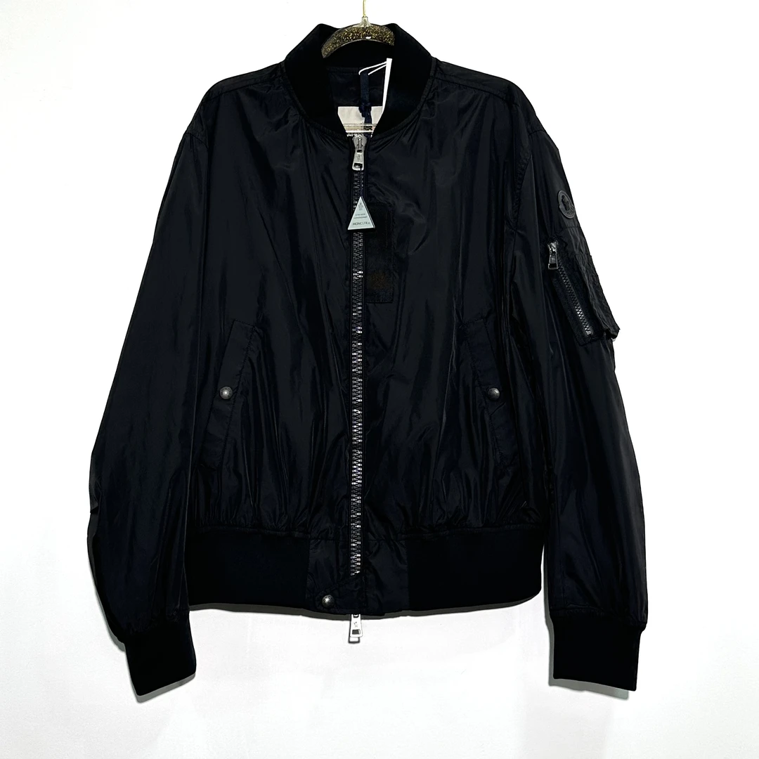 全新未使用 MONCLER 2码 黑色夹克外套 0186