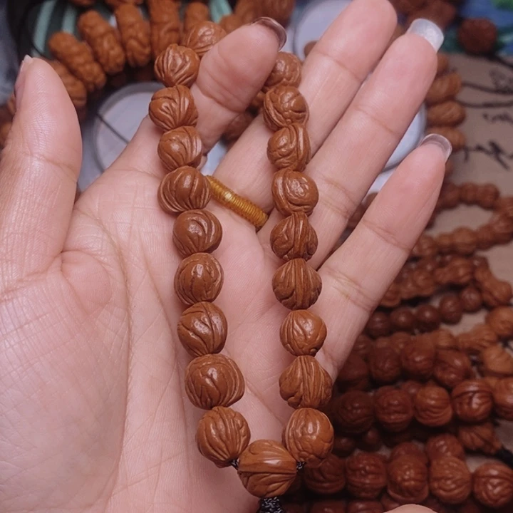 文玩核桃手串龙纹桃核