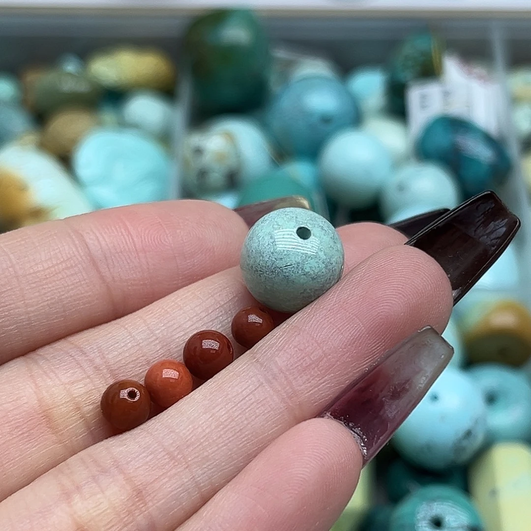 南红玛瑙未镶嵌珠宝奇石