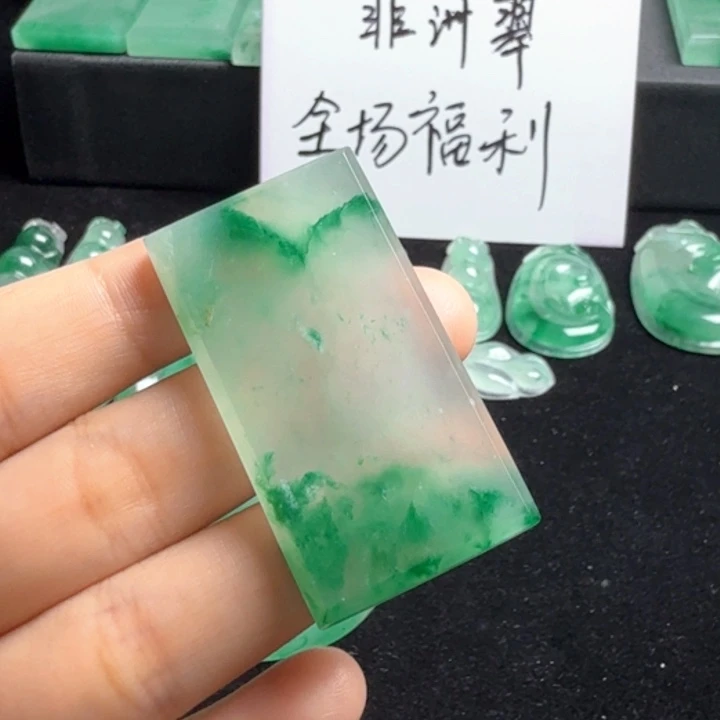 石英质玉未镶嵌颈饰