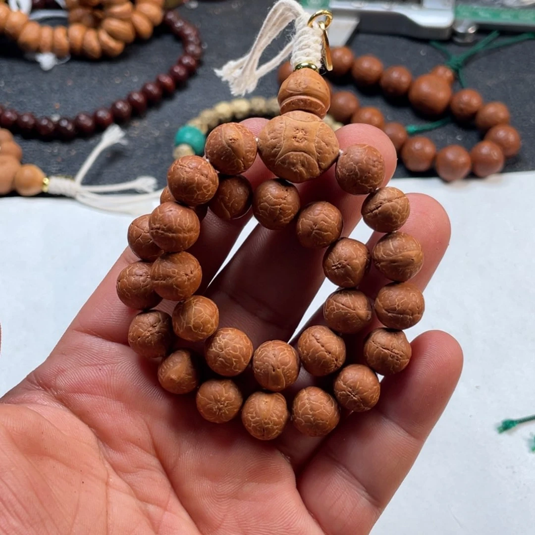 凤眼菩提吊坠凤眼菩提手串手持2