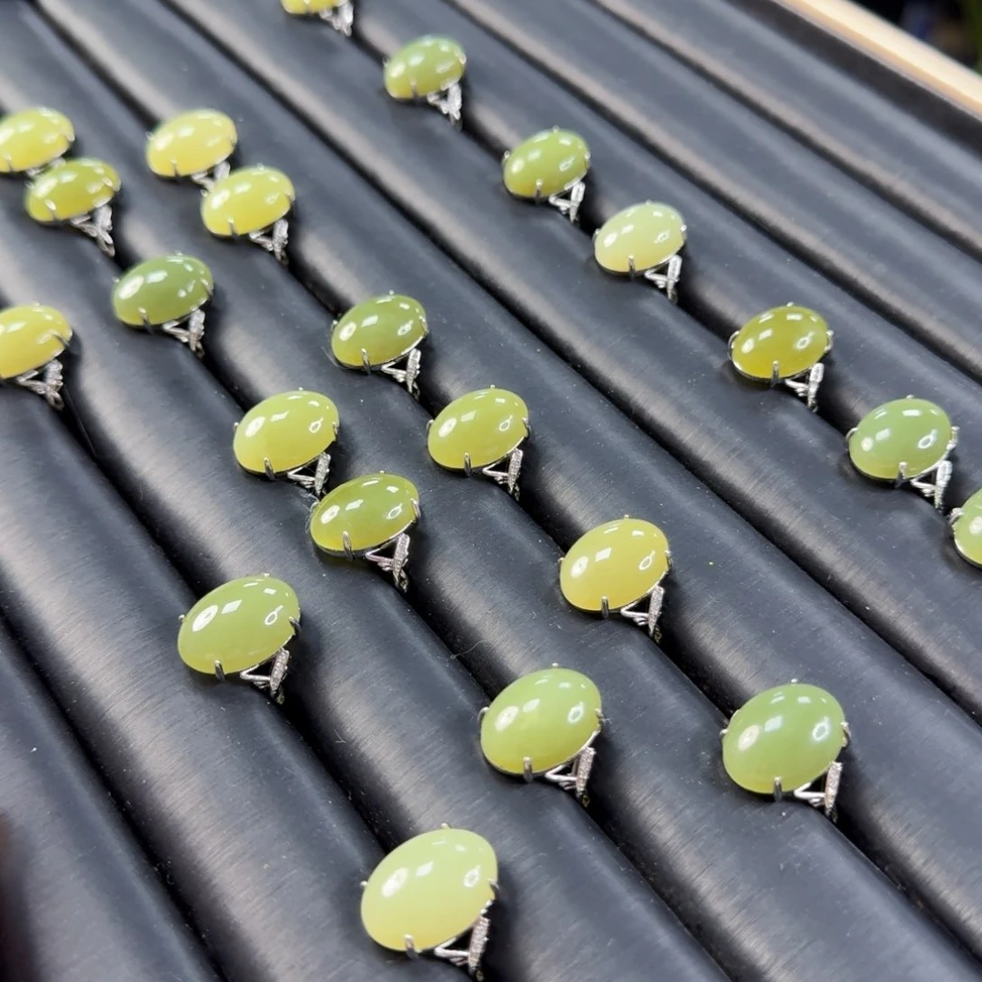 和田玉戒指合金精品发其一