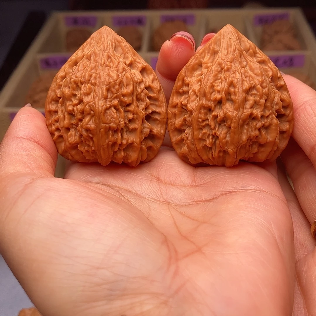 文玩核桃把件三角磨盘40