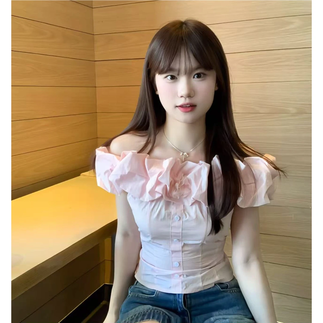 今年流行穿搭2025夏季新款温柔风甜美少女感褶皱一字肩收腰上衣