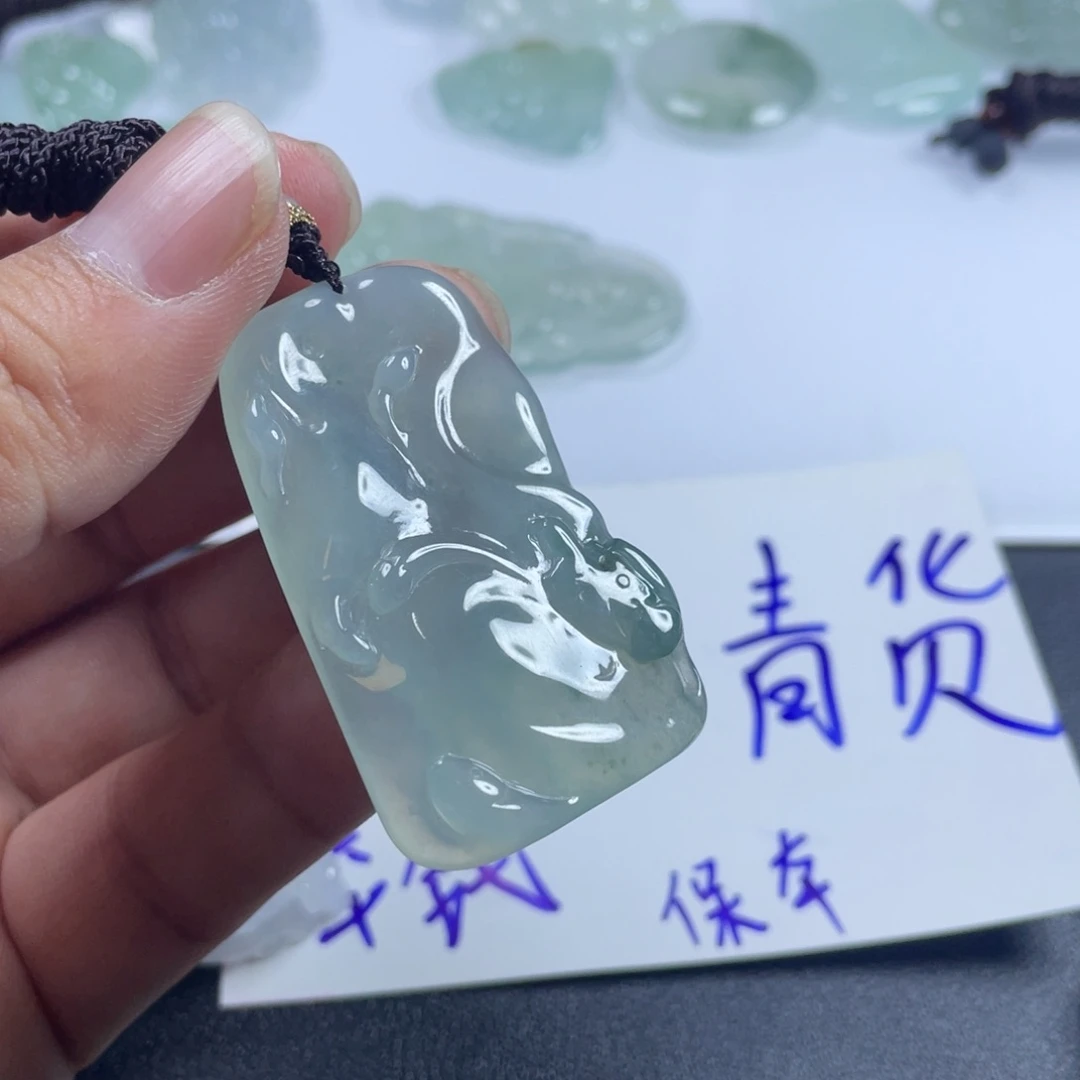 吊坠(不含链)未镶嵌翡翠…………