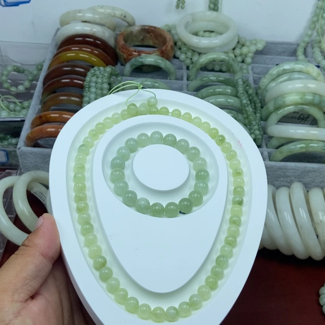 福***多未镶嵌蛇纹石玉手链