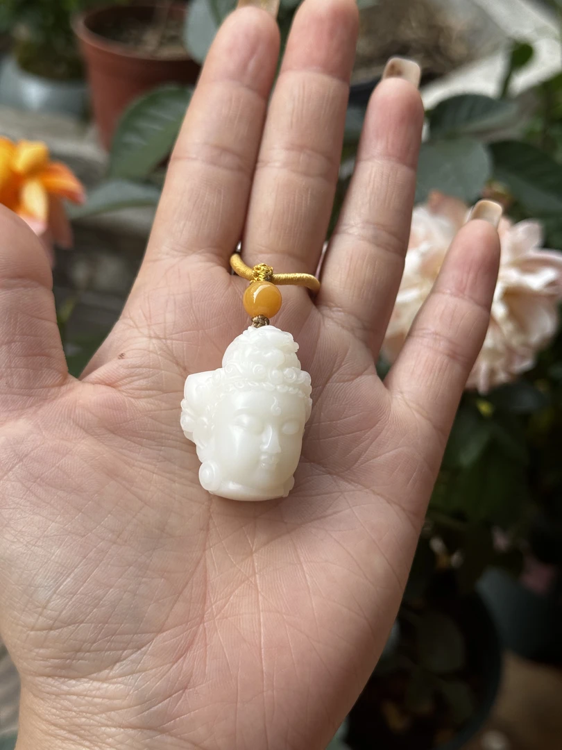 缅甸黄龙云白色精品观音头吊坠