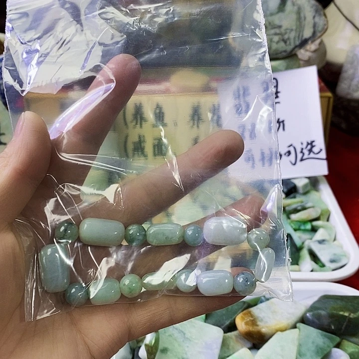 翡翠配石名*翡翠边角料