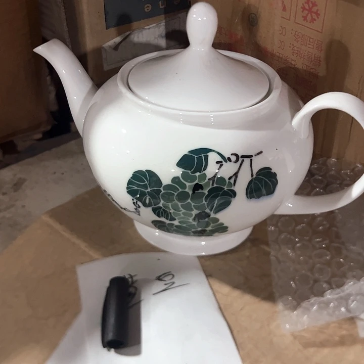 泡***吖陶瓷盘子碗啥都有