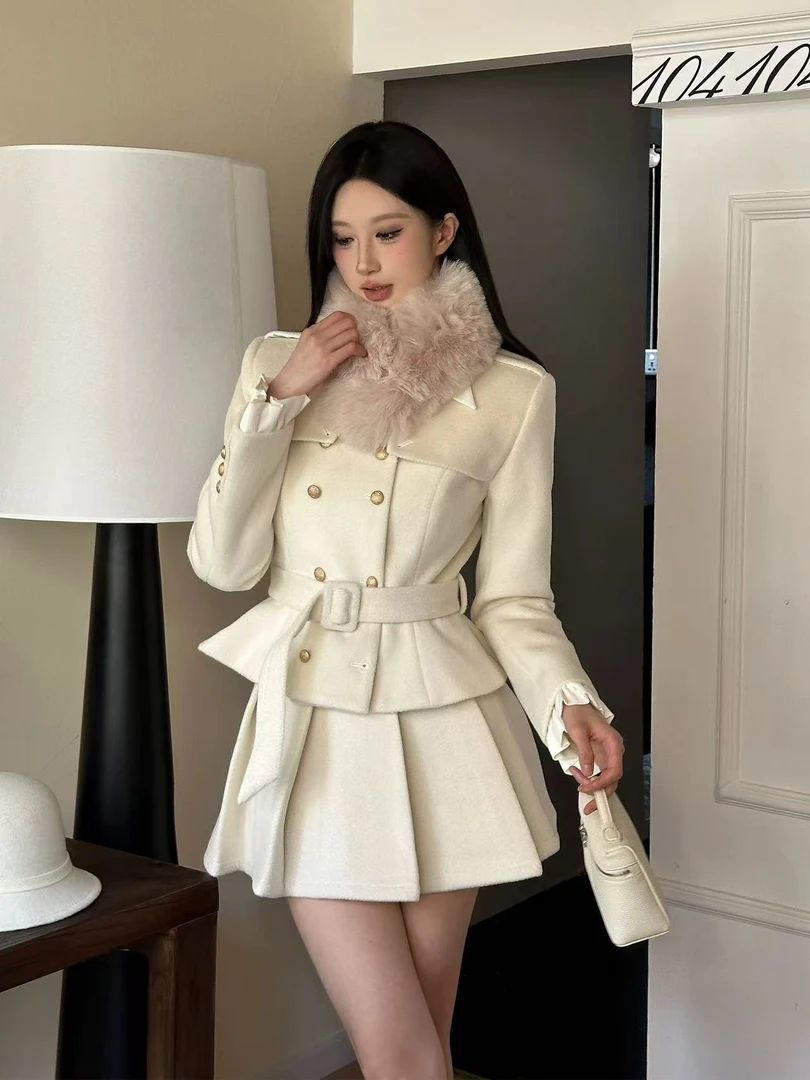 C24-2-3-4两色“双排扣金扣假两件外套+短裙”两件套装 （8360）
