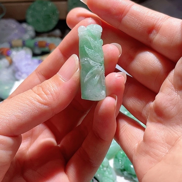 定制翡翠未镶嵌萝**我天然