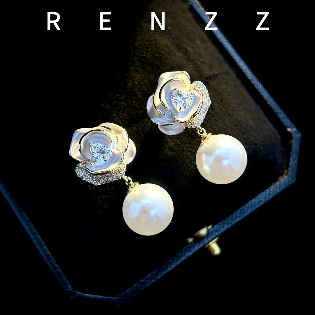 0484白色气质轻奢山茶花流苏耳钉