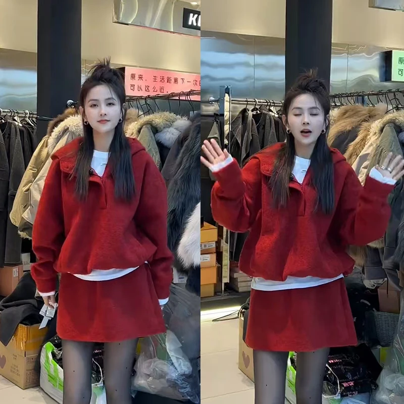 圣诞节本命年穿搭2025年秋冬新款韩系简约百搭连帽卫衣短裙两件套