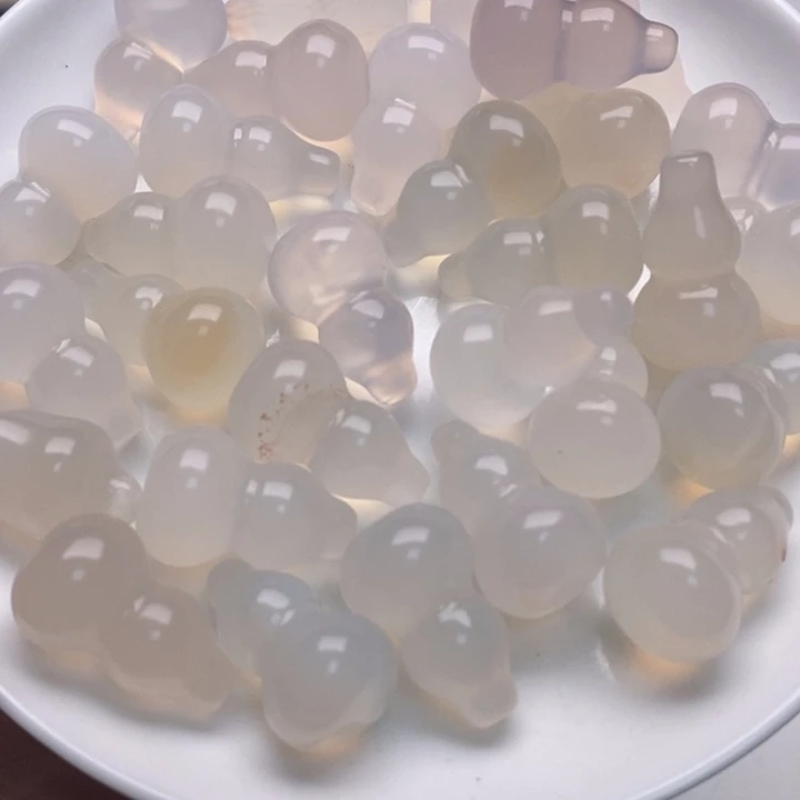 玛瑙/玉髓颈饰未镶嵌5个葫芦