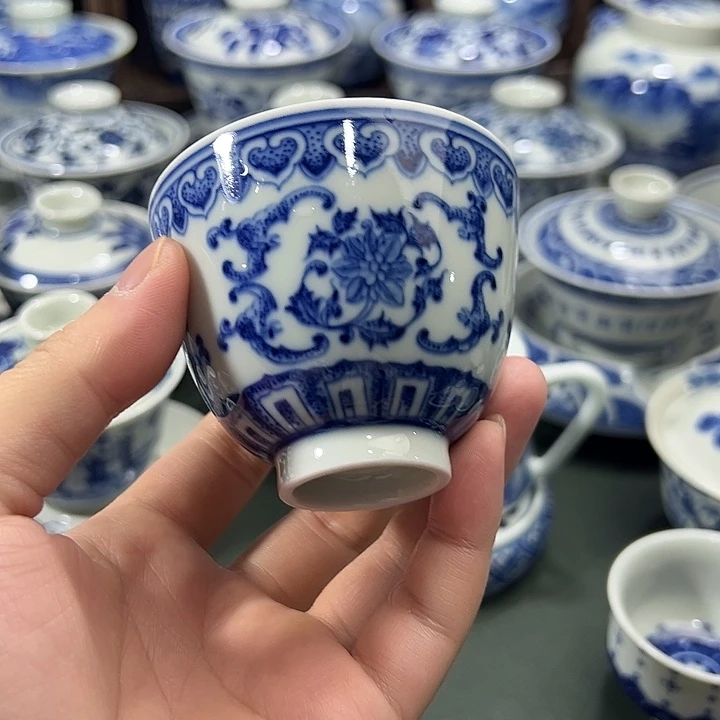 微瑕柴窑福寿花卉杯