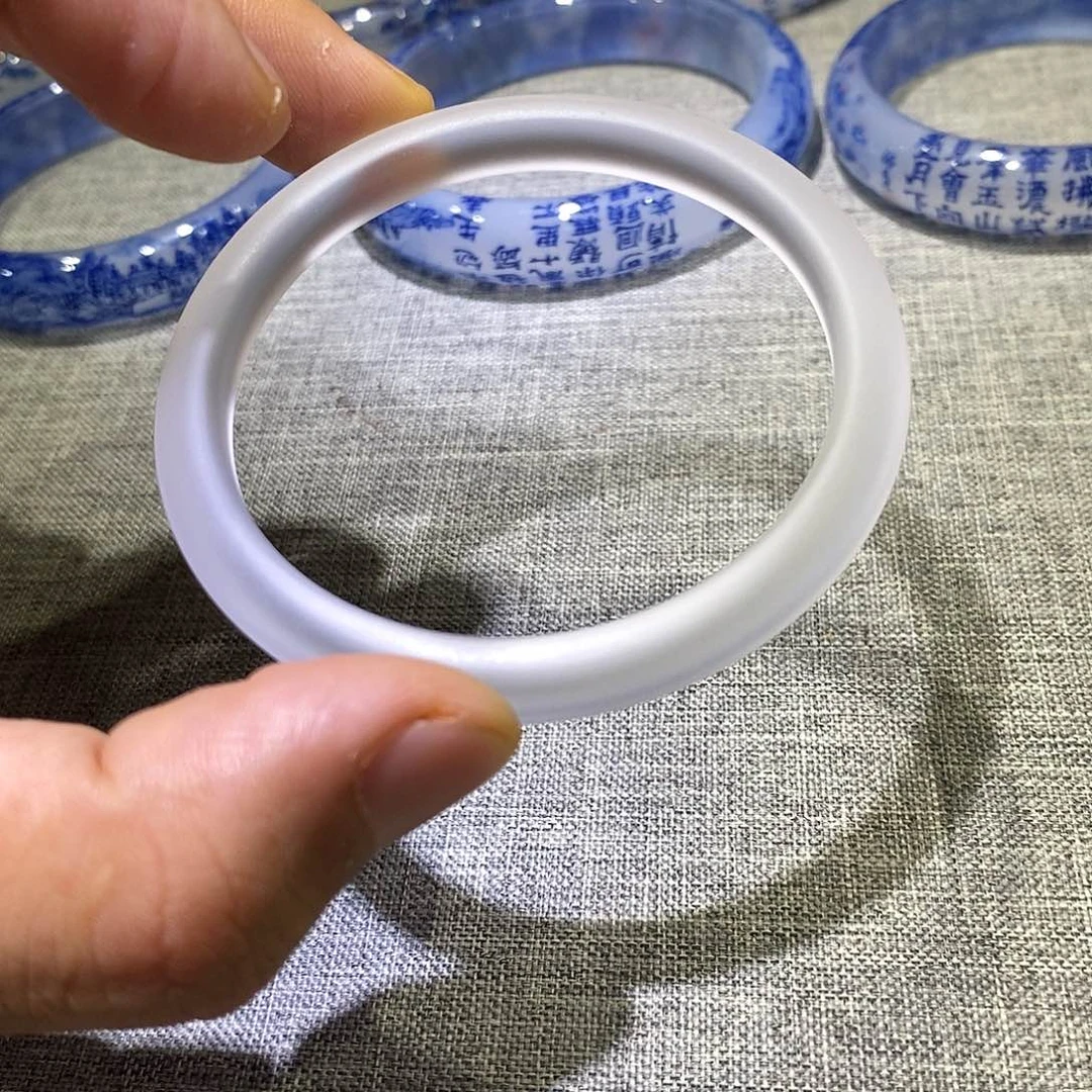 摆件團****景德镇高温还原陶瓷