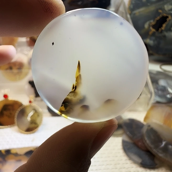 玛瑙/玉髓未镶嵌珠宝奇石