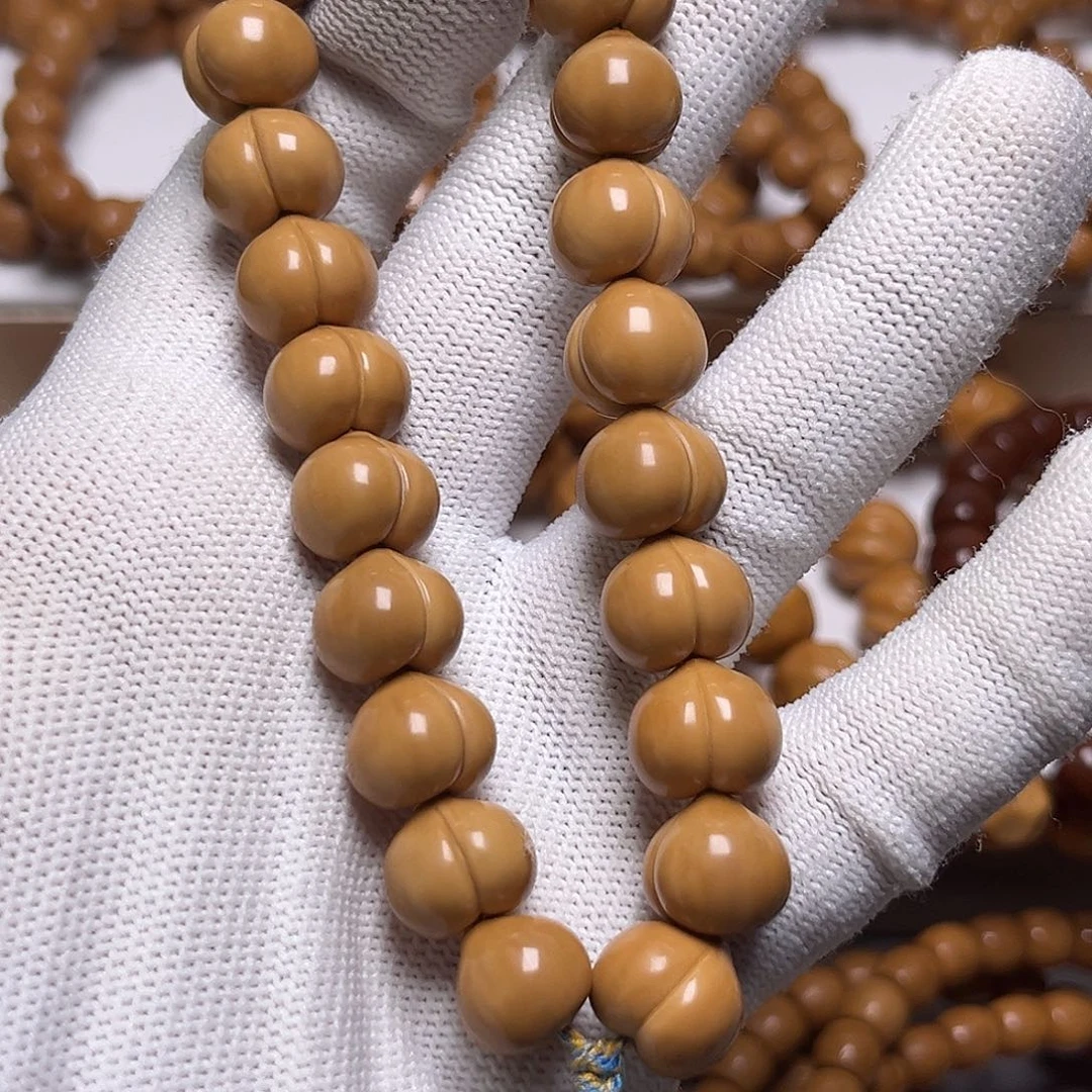 斌***猴头核桃吊坠屁桃