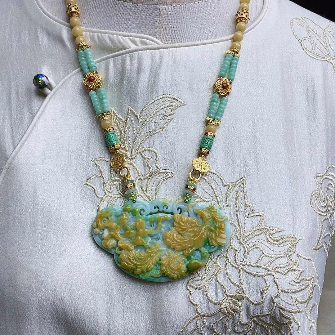 翡翠颈饰未镶嵌天然