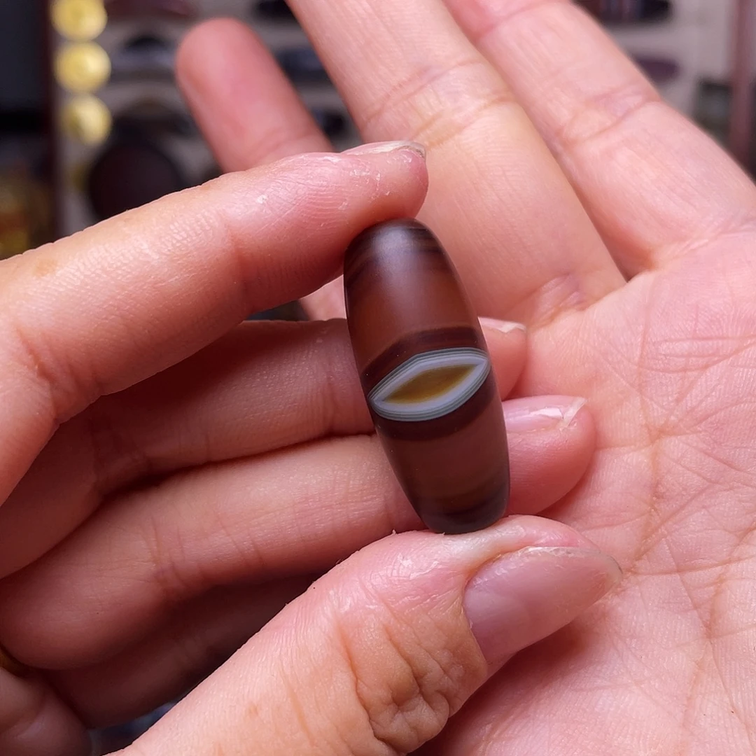 少***帅未镶嵌玛瑙/玉髓珠宝奇石