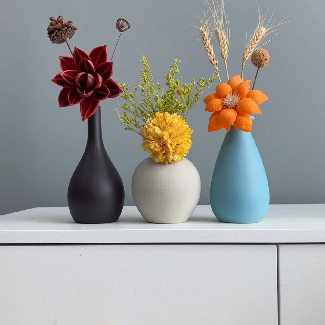 摆件陶瓷小花瓶摆件含花总高约20-30cm