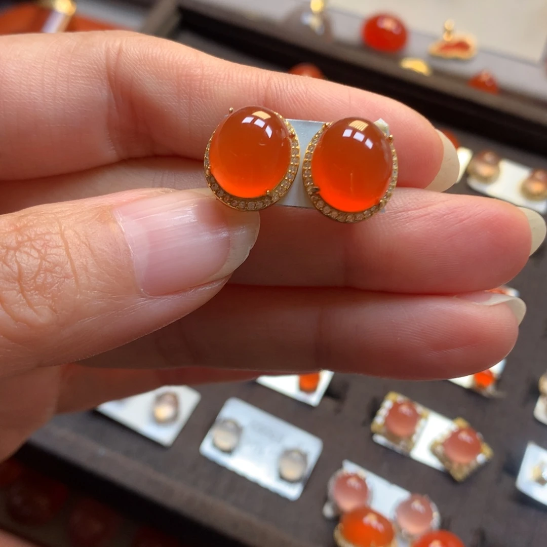 南红玛瑙未镶嵌颈饰