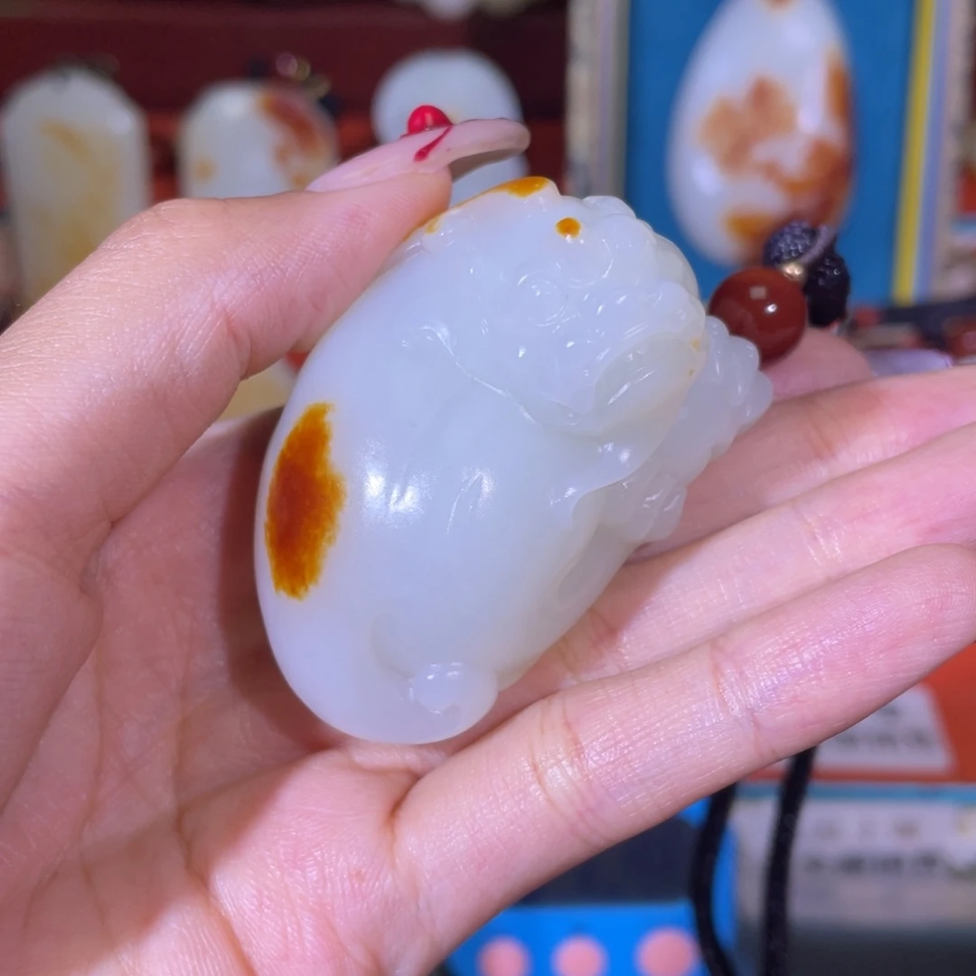 磐***。和田玉未镶嵌挂件