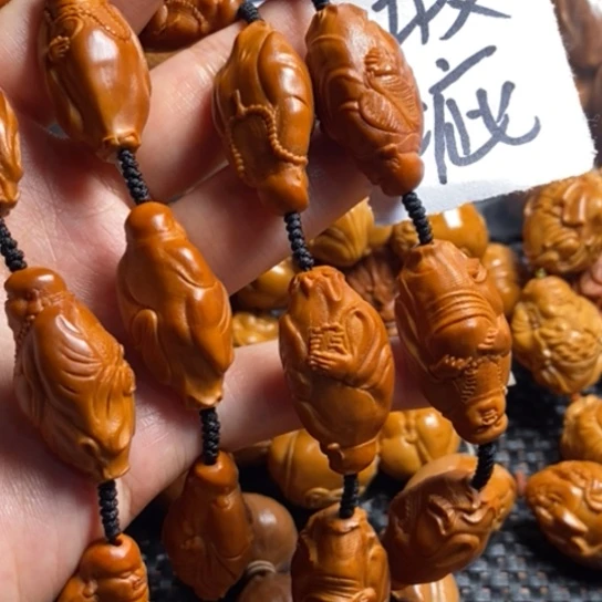 橄榄核吊坠微上色