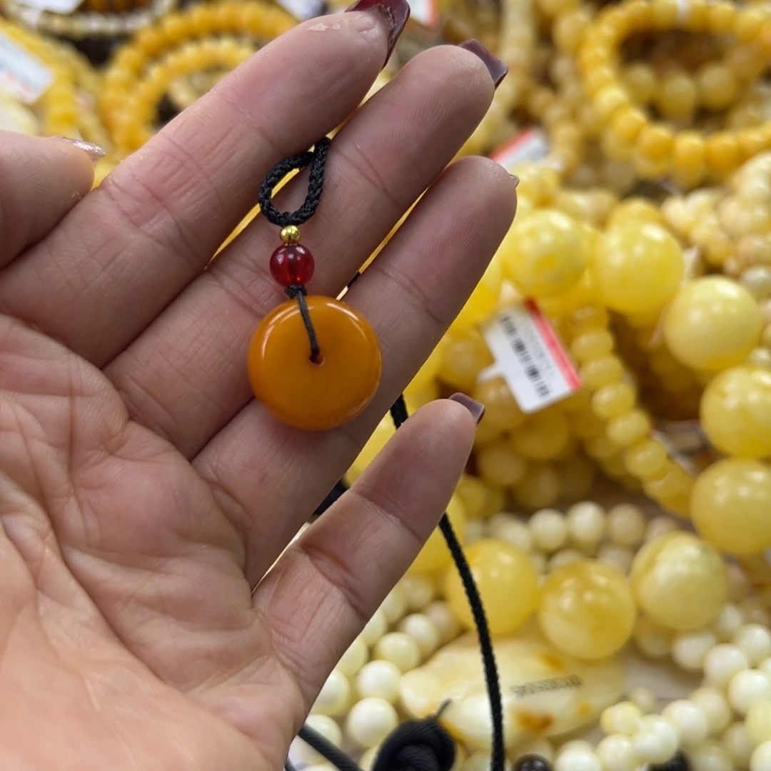 琥珀珠宝奇石未镶嵌