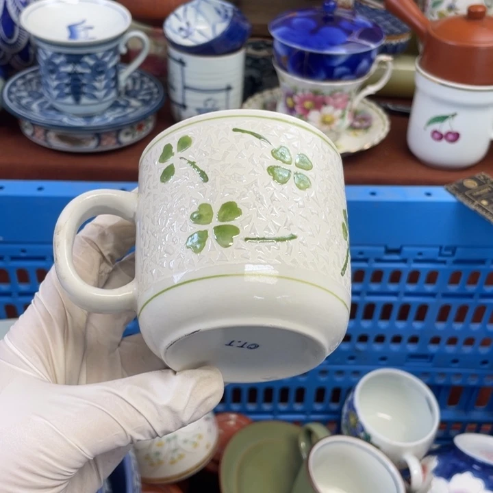 他家瓷器真美…开播了