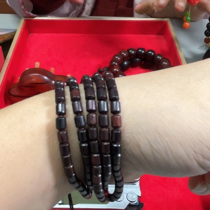 檀香紫檀（小叶紫檀）桶珠084颗