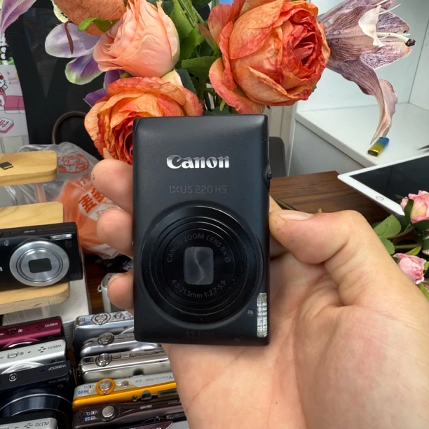 95新 Canon/佳能 IXUS220 冷白皮奶油肌清透出片
