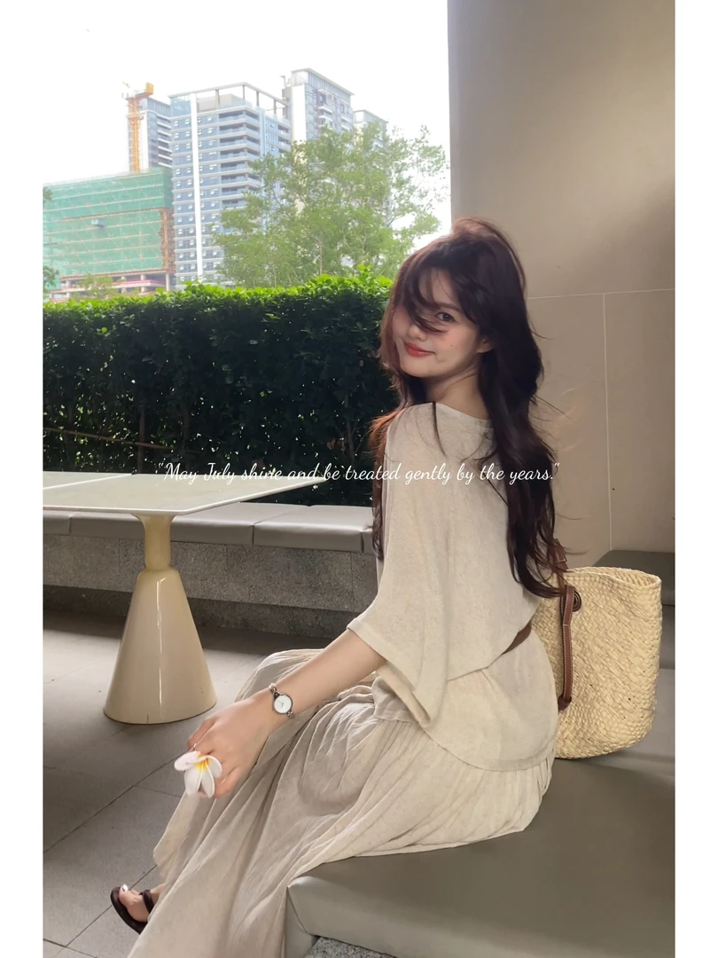 【肉肉】天亚麻丝透气针织衫女蝙蝠袖上衣夏显瘦气质半身长裙套装