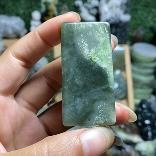 未镶嵌和田玉（糖玉）珠宝半成品