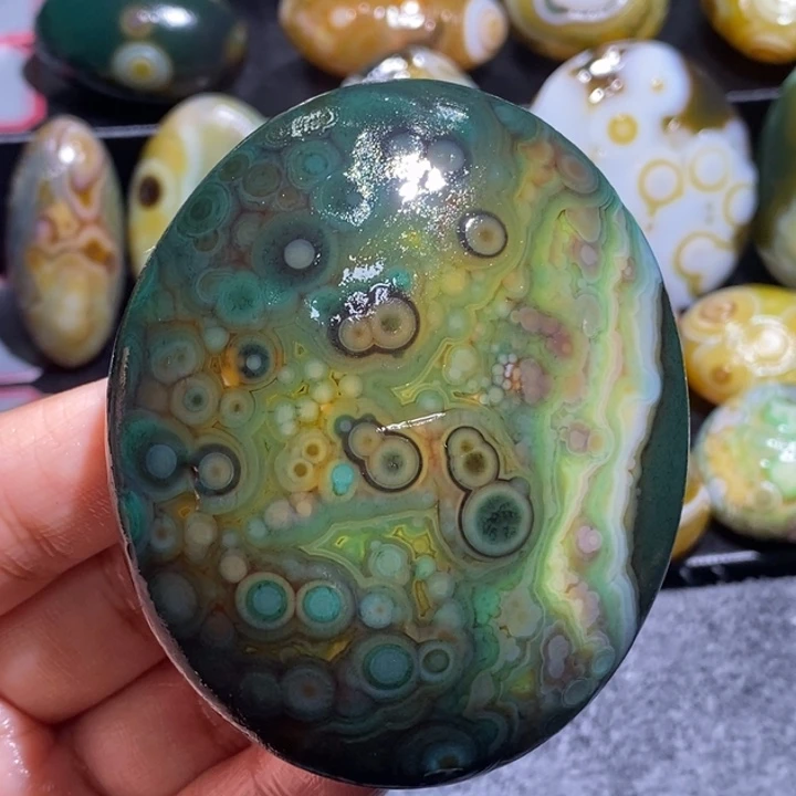 玛瑙/玉髓未镶嵌珠宝半成品98