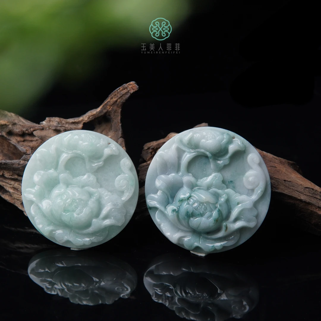玉美人菲菲/翡翠圆牌牡丹花吊坠约54mm/多样性发一