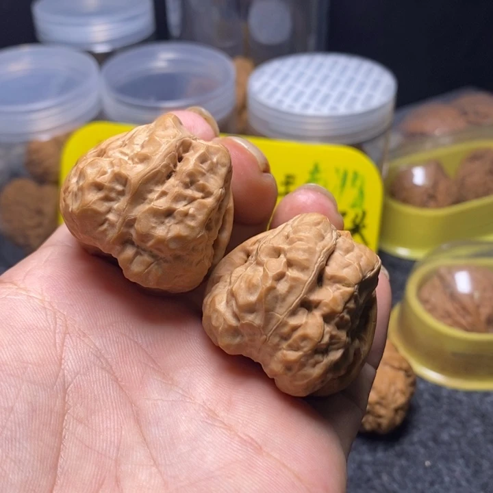 【闪购商品】吊坠文玩核桃37边45大肚蛤蟆头