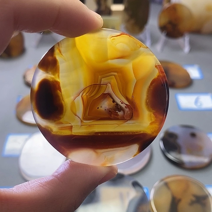 玛瑙/玉髓未镶嵌珠宝半成品24