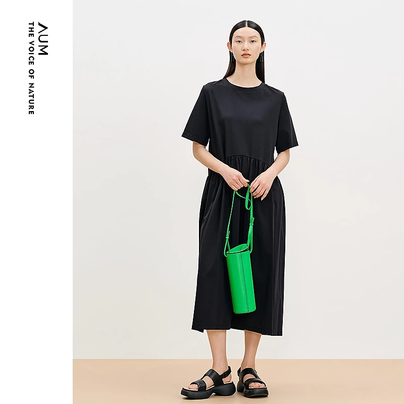 AUM噢姆夏季时尚正肩娃娃裙气质休闲设计师连衣裙MCEG20926