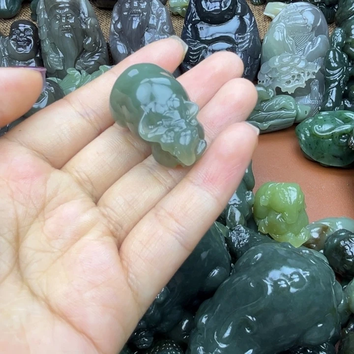 和田玉未镶嵌挂件