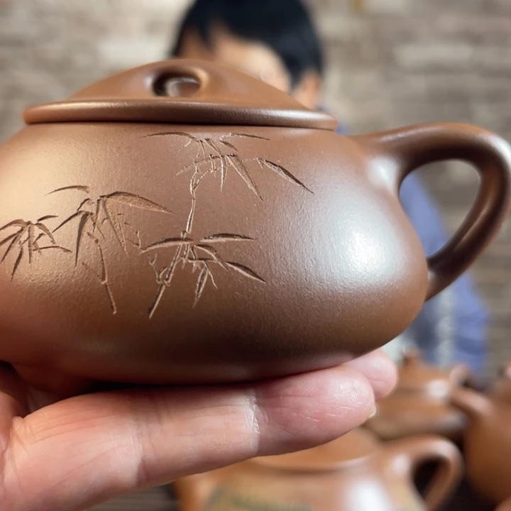 5***5紫砂器是我国传统手工制作