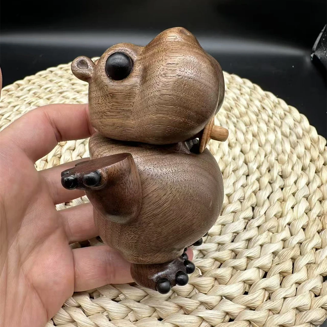 胡桃木河马高端治愈桌面摆件纯手工
